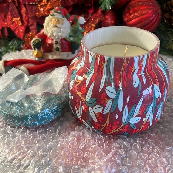 Capri Blue Tinsel & Spice Scented Candle - Pattern Play Signature Holiday Candle - Picture 4 of 9